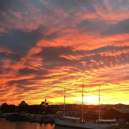 The View In With Private Balcony, Sauna, Car Park