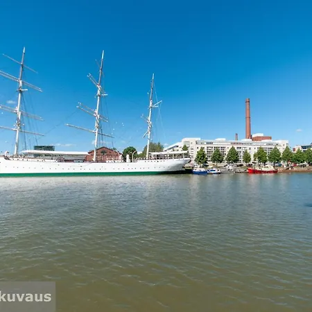 The View In With Private Balcony, Sauna, Car Park Lägenhet