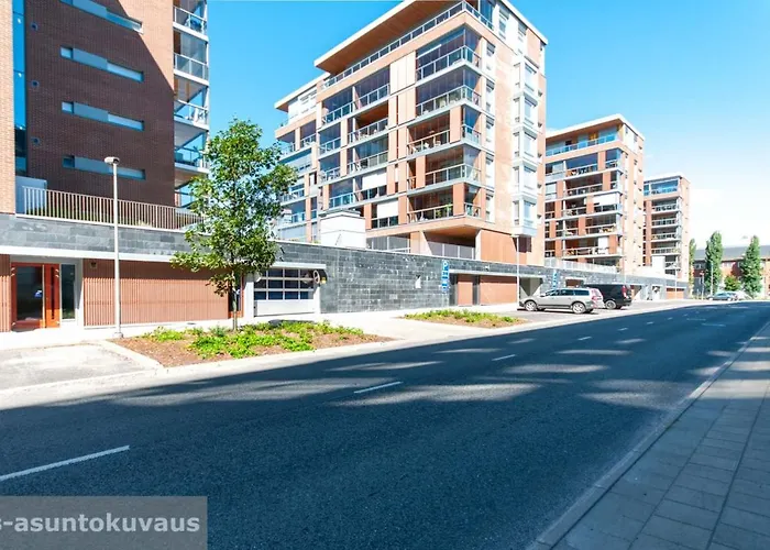 The View In With Private Balcony, Sauna, Car Park Apartamento